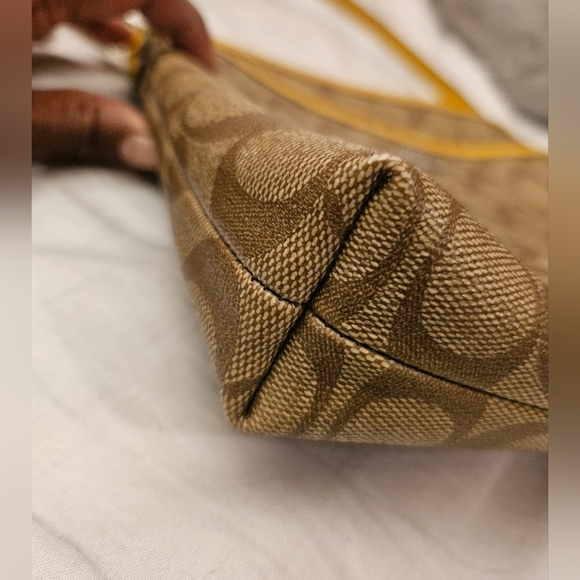 Coach File Signature F29210 Crossbody Bag Khaki Flax - Picture 3 of 8